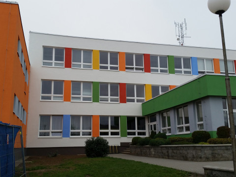 KZS fasáda ZŠ – titulní fotografie