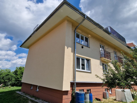 KZS fasáda štítů BD – titulní fotografie